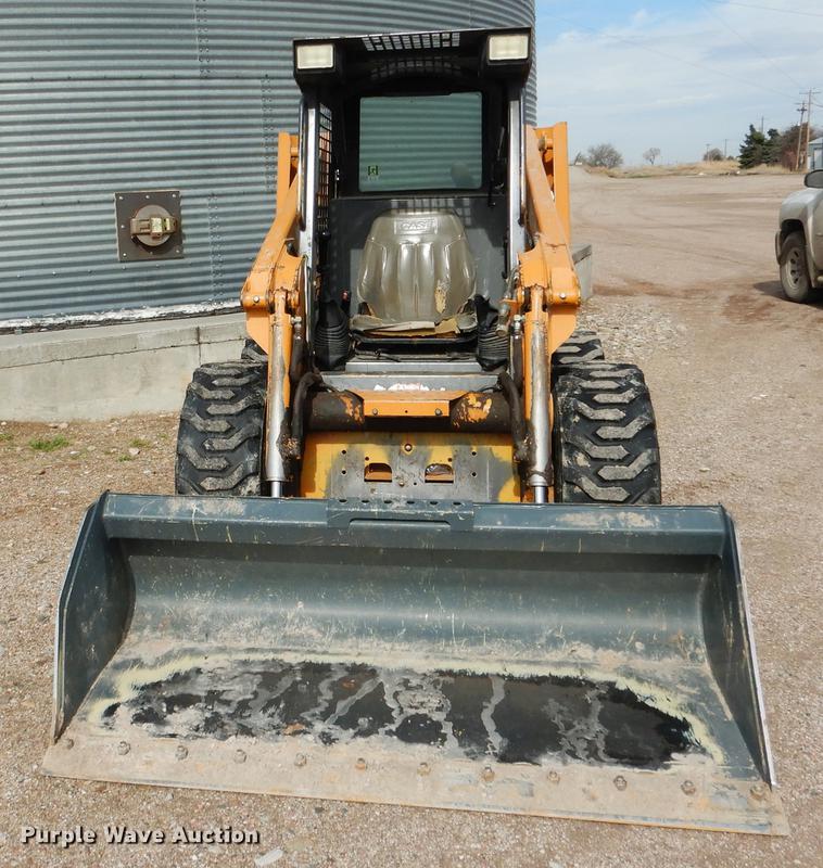 image for item DG5774 2002 Case 40XT skid steer