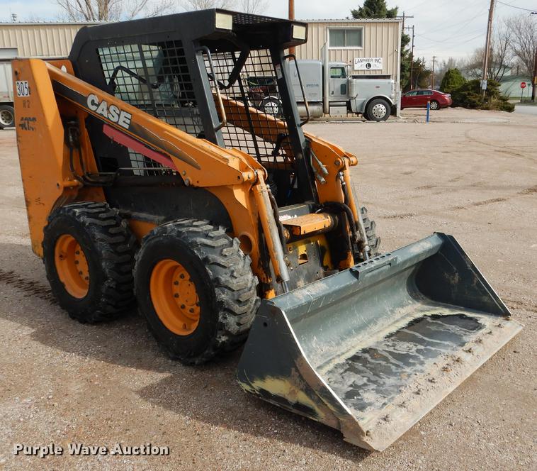 image for item DG5774 2002 Case 40XT skid steer