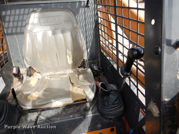 image for item DG5774 2002 Case 40XT skid steer
