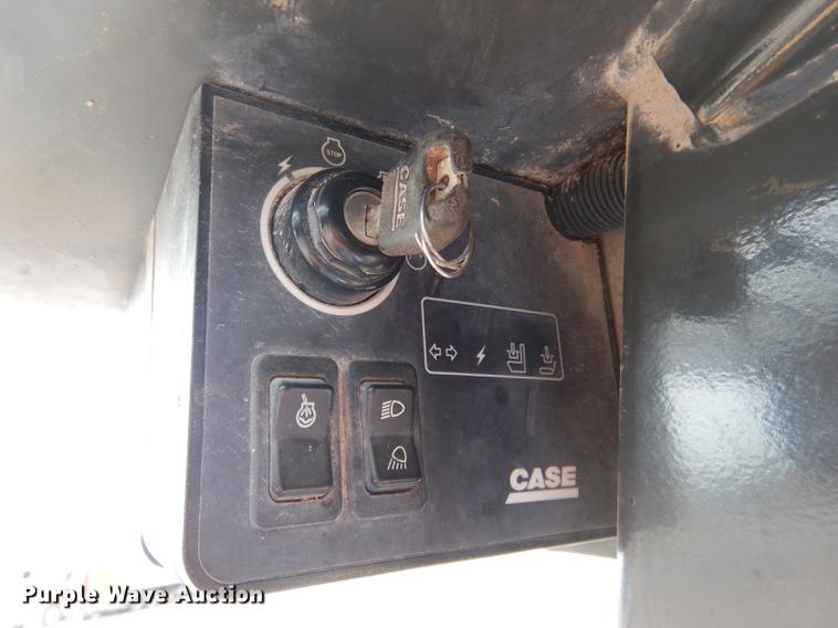 image for item DG5774 2002 Case 40XT skid steer