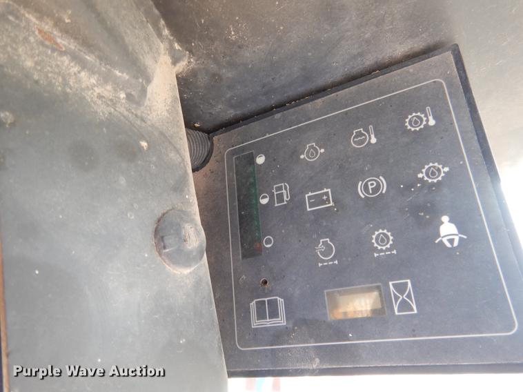 image for item DG5774 2002 Case 40XT skid steer