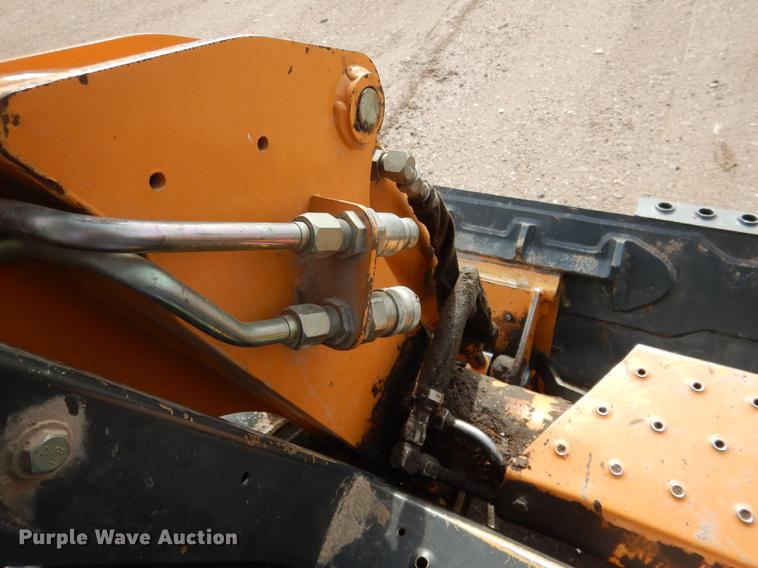 image for item DG5774 2002 Case 40XT skid steer