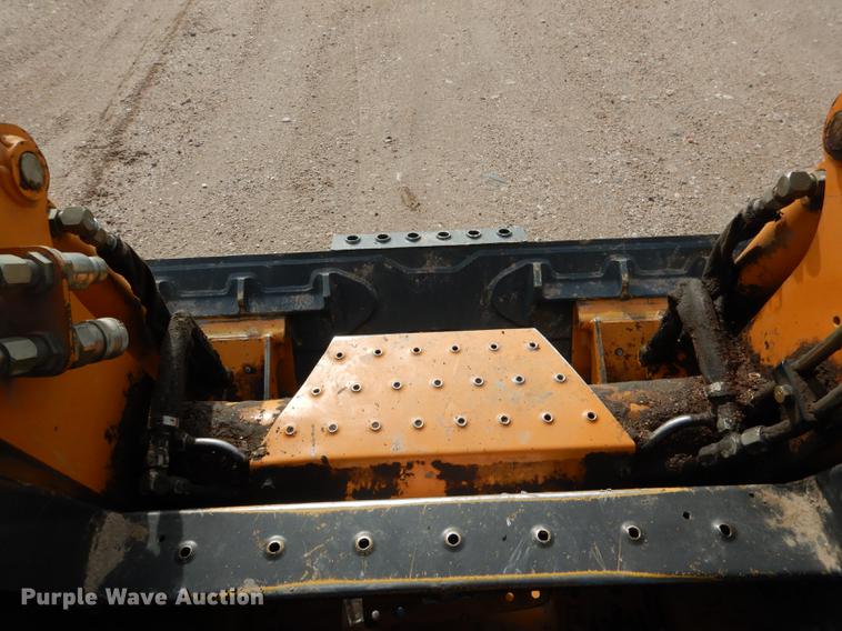 image for item DG5774 2002 Case 40XT skid steer