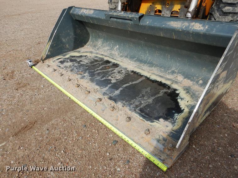 image for item DG5774 2002 Case 40XT skid steer