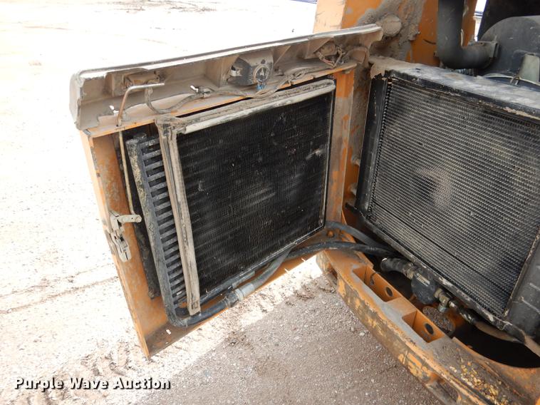 image for item DG5774 2002 Case 40XT skid steer