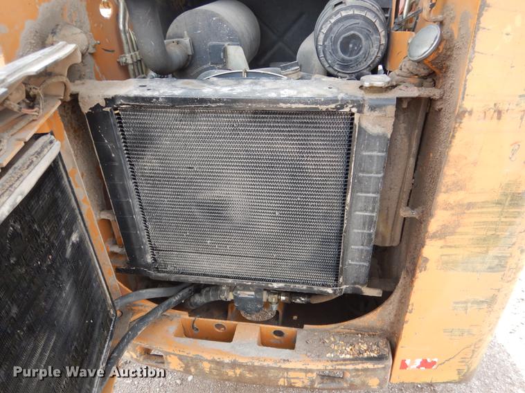 image for item DG5774 2002 Case 40XT skid steer
