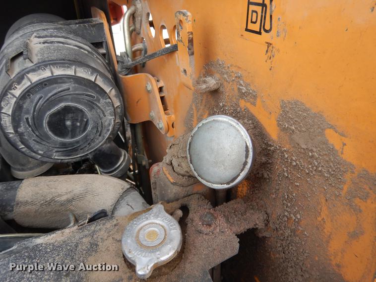 image for item DG5774 2002 Case 40XT skid steer