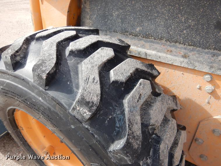 image for item DG5774 2002 Case 40XT skid steer