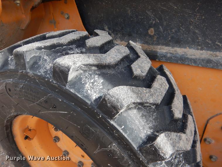 image for item DG5774 2002 Case 40XT skid steer