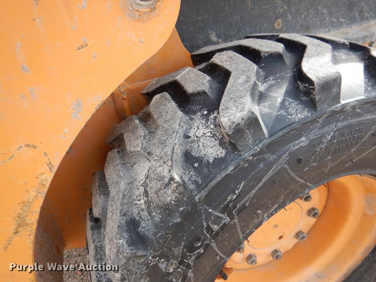 image for item DG5774 2002 Case 40XT skid steer