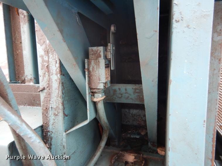 image for item DG5775 Marathon 6030HD baler