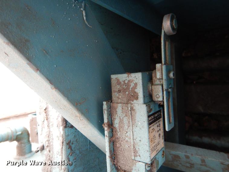 image for item DG5775 Marathon 6030HD baler