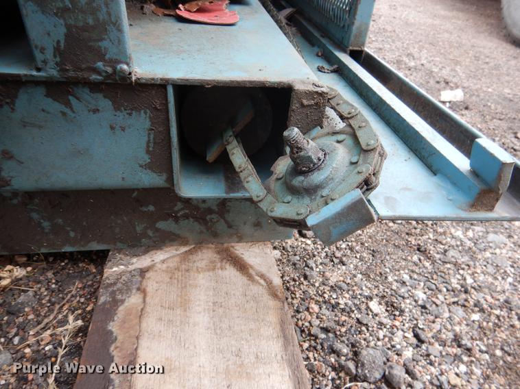 image for item DG5775 Marathon 6030HD baler