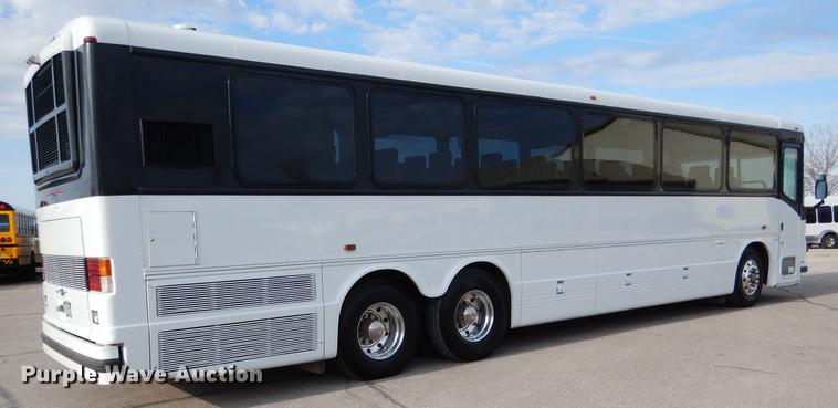 image for item DG5776 1999 Blue Bird Touring Coach LTC40 coach bus