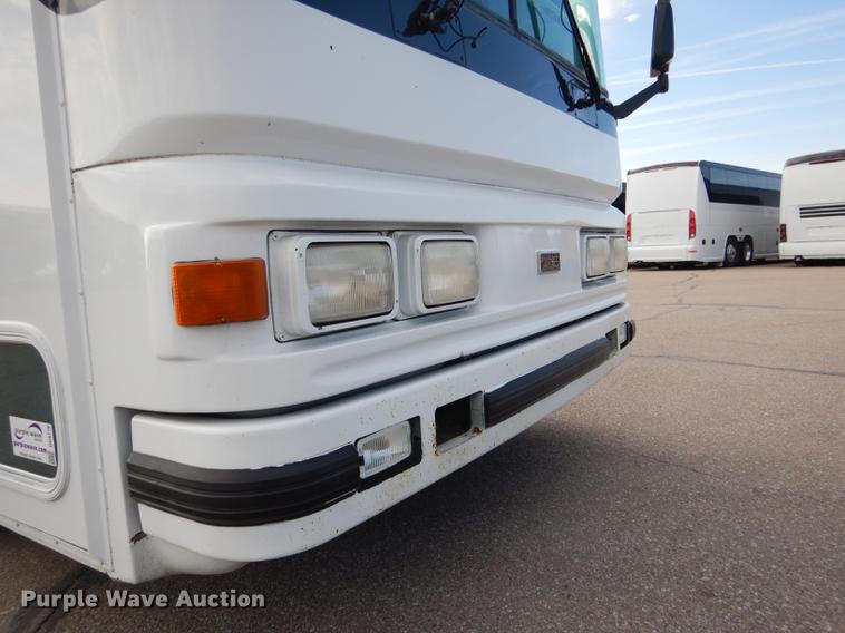 image for item DG5776 1999 Blue Bird Touring Coach LTC40 coach bus