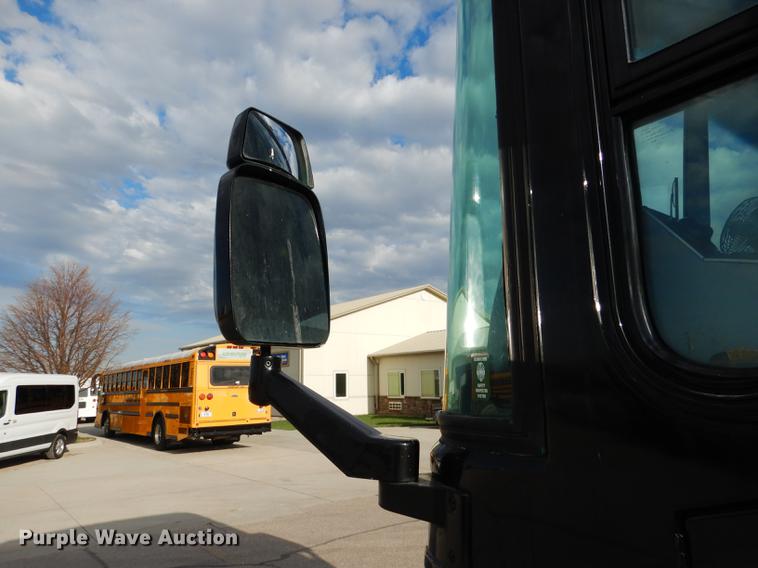 image for item DG5776 1999 Blue Bird Touring Coach LTC40 coach bus