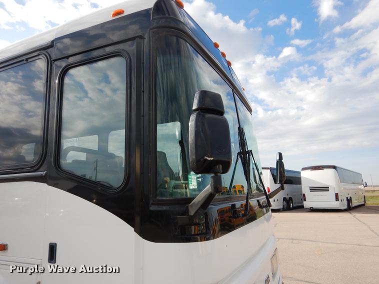 image for item DG5776 1999 Blue Bird Touring Coach LTC40 coach bus