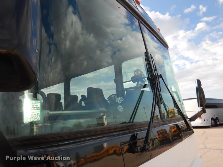 image for item DG5776 1999 Blue Bird Touring Coach LTC40 coach bus