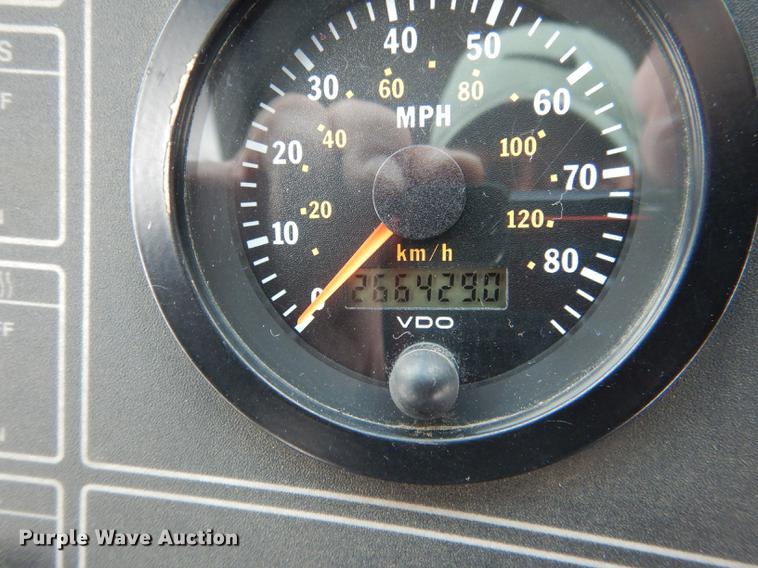 image for item DG5776 1999 Blue Bird Touring Coach LTC40 coach bus