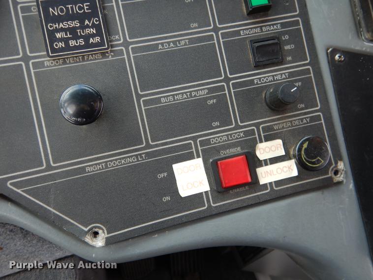 image for item DG5776 1999 Blue Bird Touring Coach LTC40 coach bus