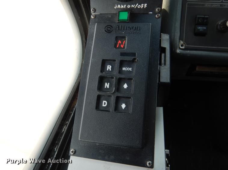 image for item DG5776 1999 Blue Bird Touring Coach LTC40 coach bus