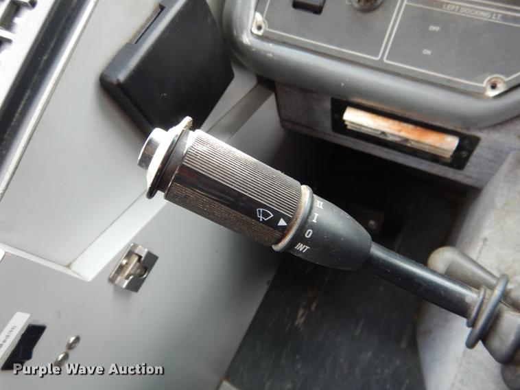 image for item DG5776 1999 Blue Bird Touring Coach LTC40 coach bus