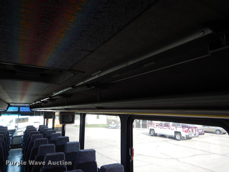 image for item DG5776 1999 Blue Bird Touring Coach LTC40 coach bus