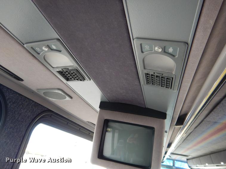 image for item DG5776 1999 Blue Bird Touring Coach LTC40 coach bus