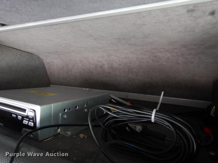 image for item DG5776 1999 Blue Bird Touring Coach LTC40 coach bus