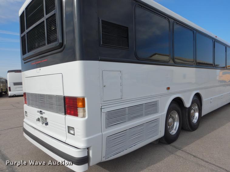 image for item DG5776 1999 Blue Bird Touring Coach LTC40 coach bus