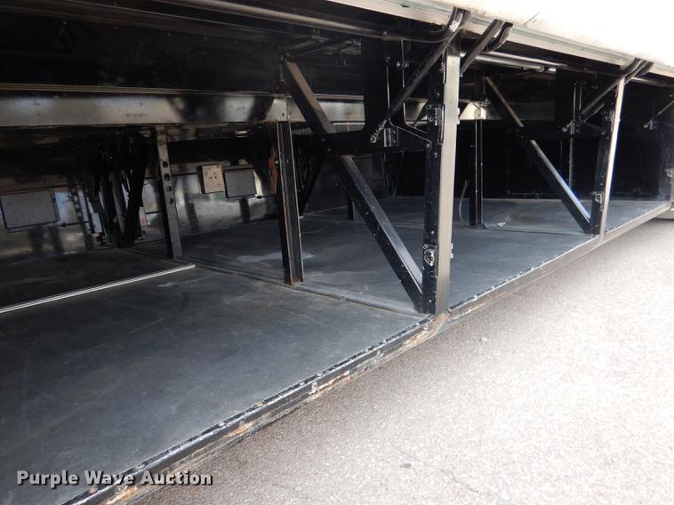 image for item DG5776 1999 Blue Bird Touring Coach LTC40 coach bus