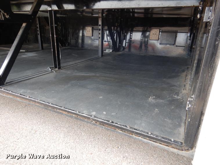 image for item DG5776 1999 Blue Bird Touring Coach LTC40 coach bus