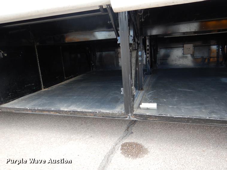 image for item DG5776 1999 Blue Bird Touring Coach LTC40 coach bus