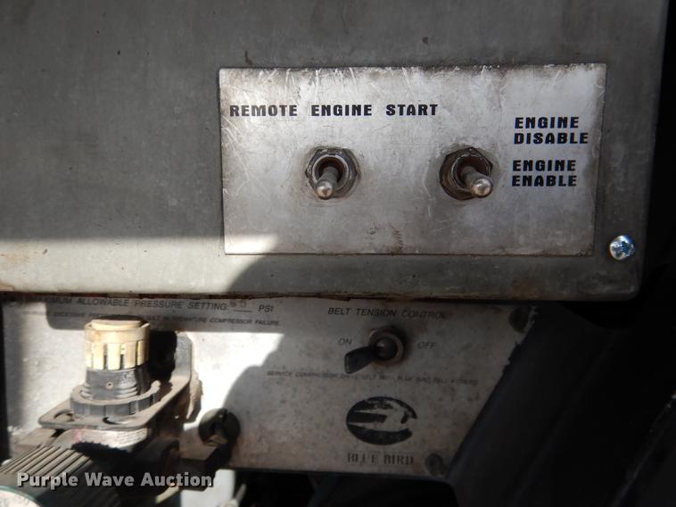 image for item DG5776 1999 Blue Bird Touring Coach LTC40 coach bus