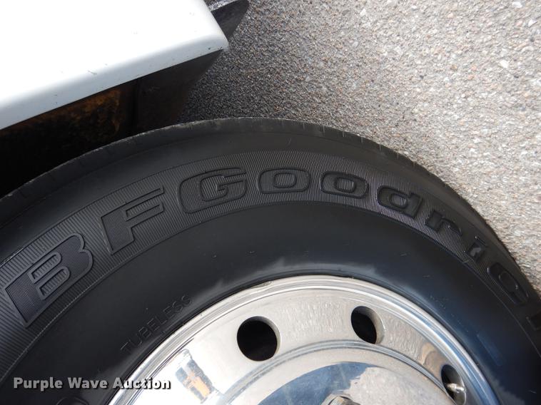 image for item DG5776 1999 Blue Bird Touring Coach LTC40 coach bus