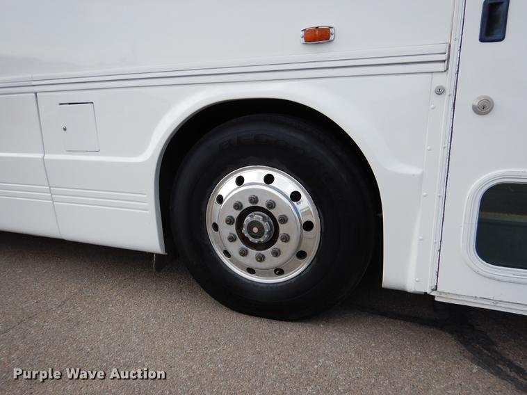 image for item DG5776 1999 Blue Bird Touring Coach LTC40 coach bus