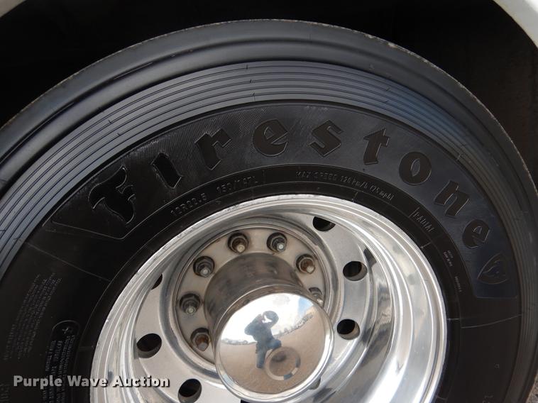 image for item DG5776 1999 Blue Bird Touring Coach LTC40 coach bus