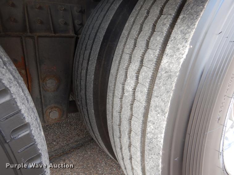 image for item DG5776 1999 Blue Bird Touring Coach LTC40 coach bus