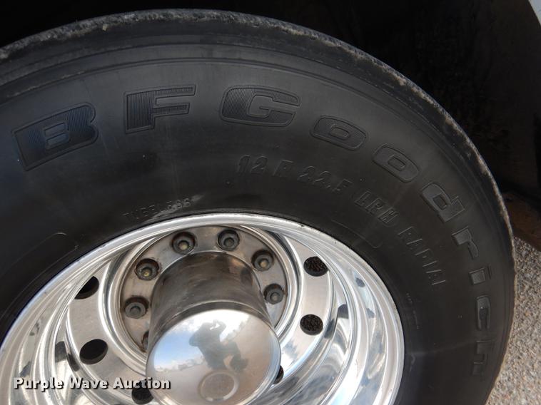 image for item DG5776 1999 Blue Bird Touring Coach LTC40 coach bus