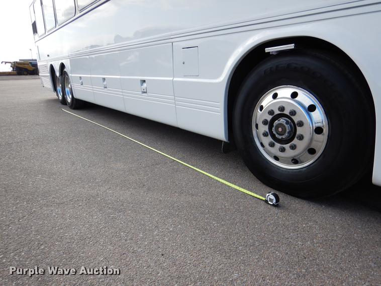 image for item DG5776 1999 Blue Bird Touring Coach LTC40 coach bus