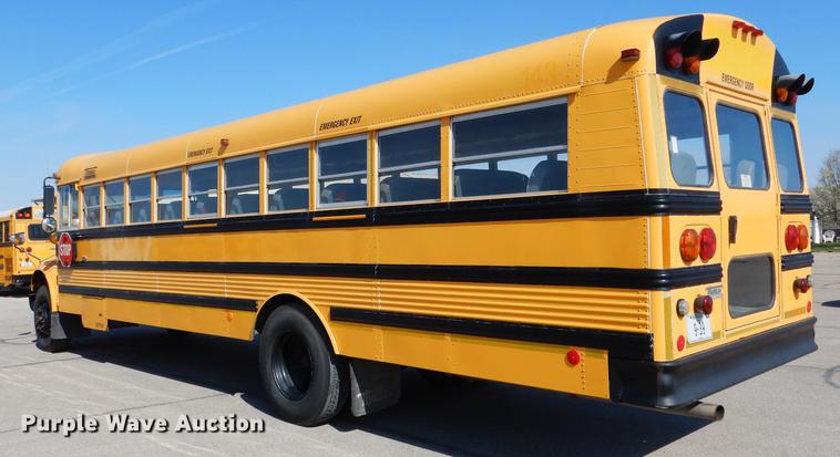 image for item DG5777 1998 International 3800 Thomas school bus