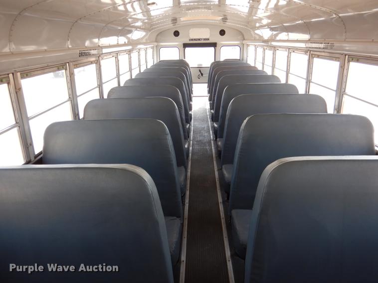 image for item DG5777 1998 International 3800 Thomas school bus