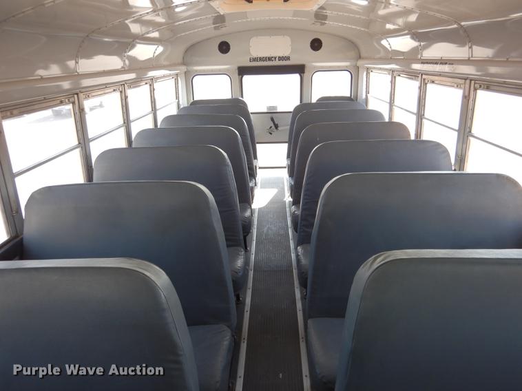 image for item DG5777 1998 International 3800 Thomas school bus