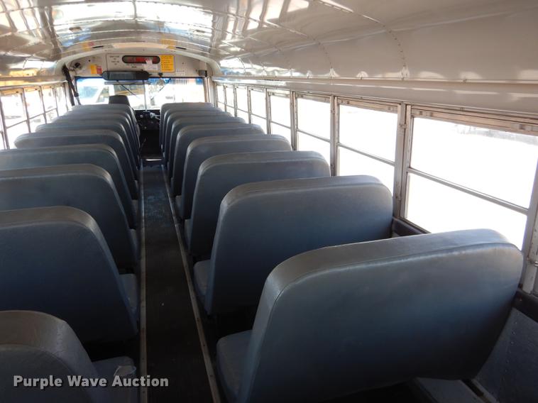 image for item DG5777 1998 International 3800 Thomas school bus