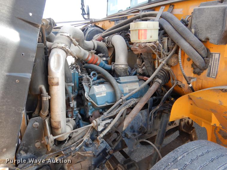 image for item DG5777 1998 International 3800 Thomas school bus