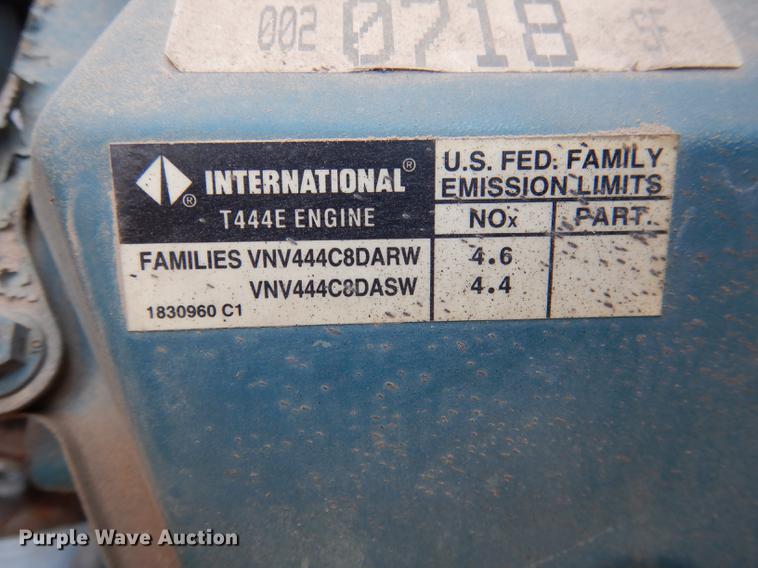 image for item DG5777 1998 International 3800 Thomas school bus