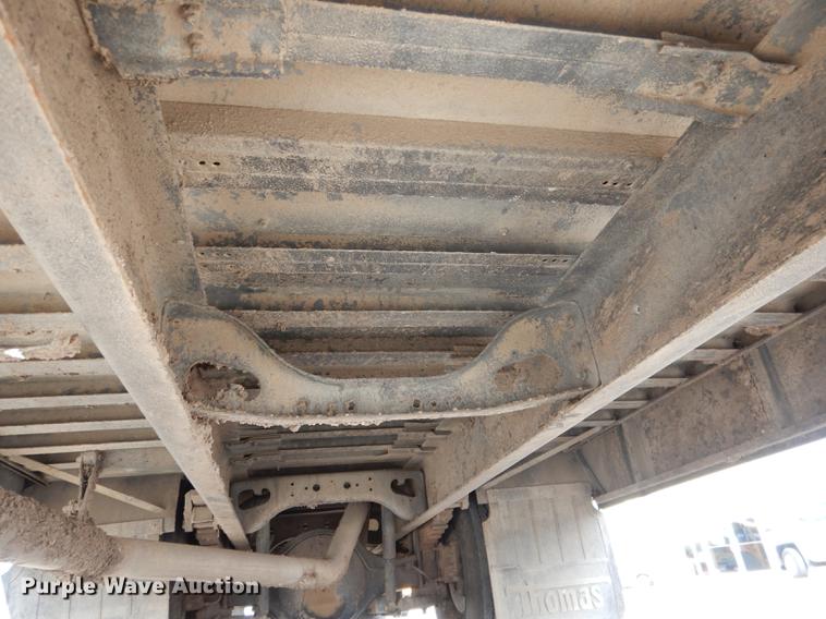 image for item DG5777 1998 International 3800 Thomas school bus