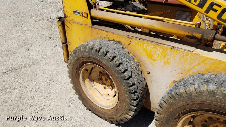 image for item EN9904 Ford CL30 skid steer