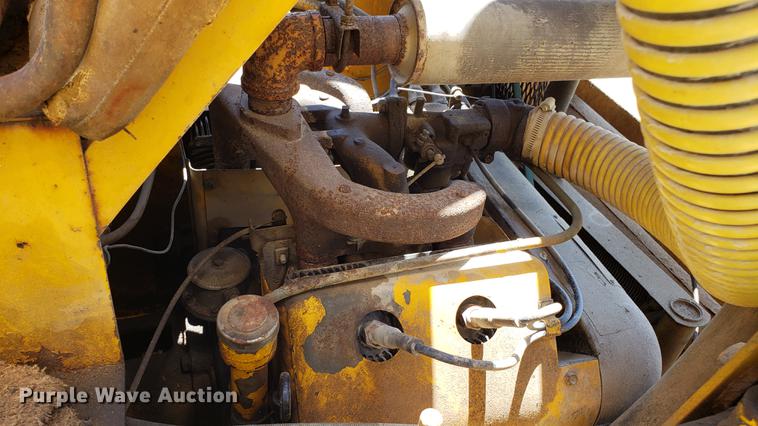 image for item EN9904 Ford CL30 skid steer