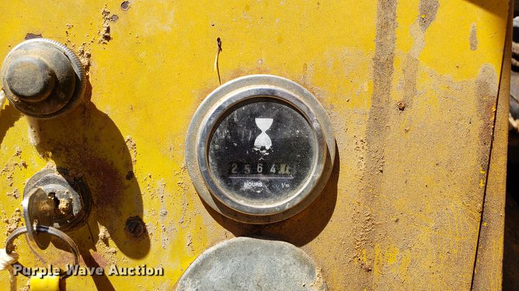 image for item EN9904 Ford CL30 skid steer